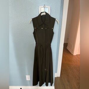 WH/BM Elegant Olive Green Sleeveless Midi Dress. Size XXS